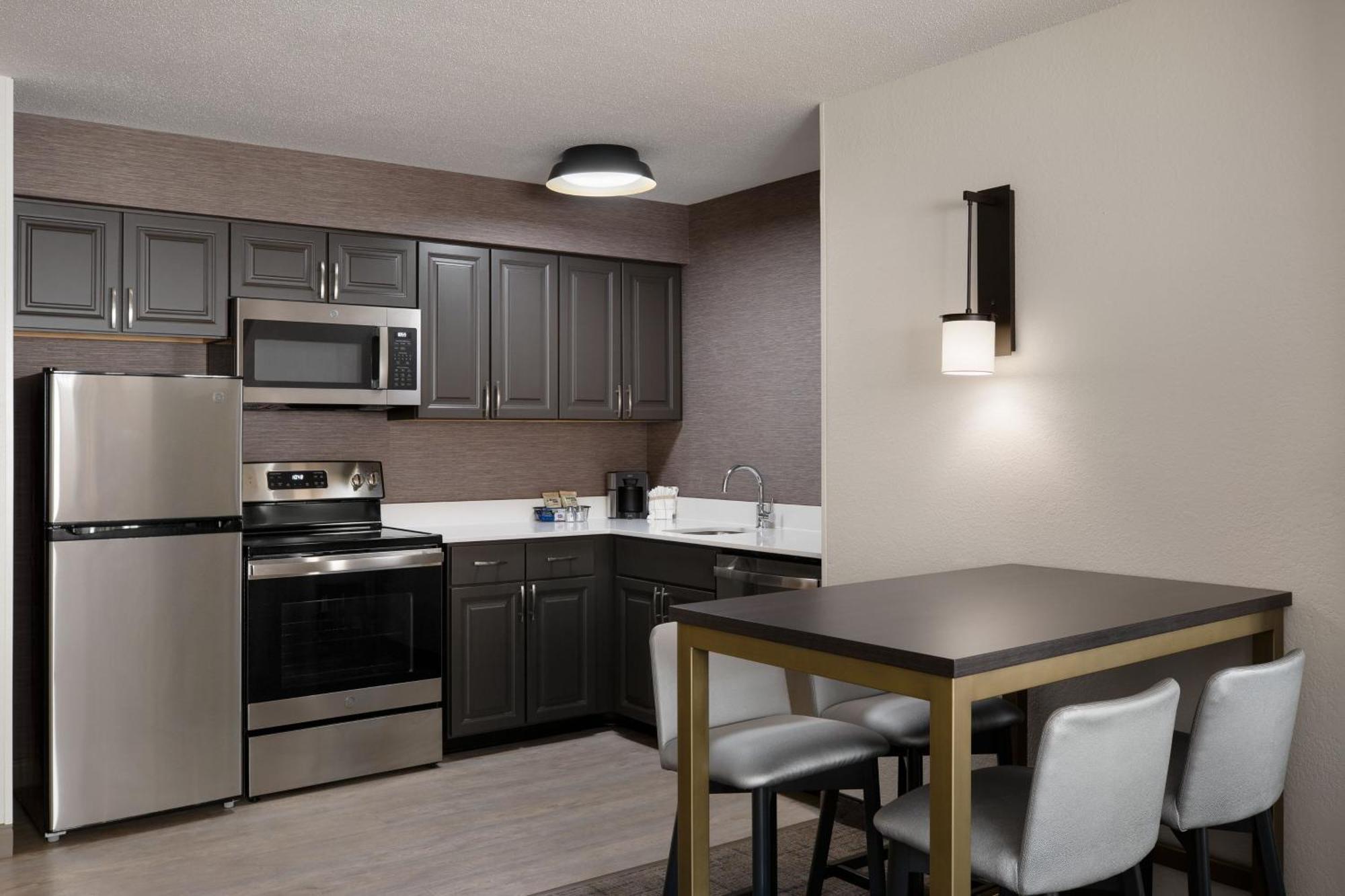 Residence Inn By Marriott Madison West/Middleton Exterior foto